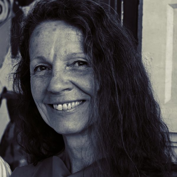 Sylvie Montagnon - artiste sculptrice en verrerie d'art